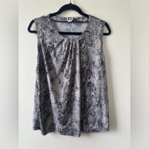 Anne Klein Sleeveless Gray Snake-Print Women's Top - Size 1X